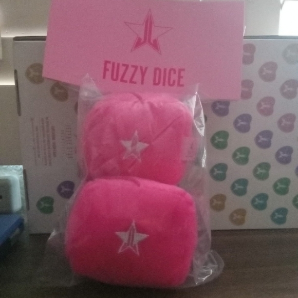 Jeffree Star cosmetics - Picture 1 of 3